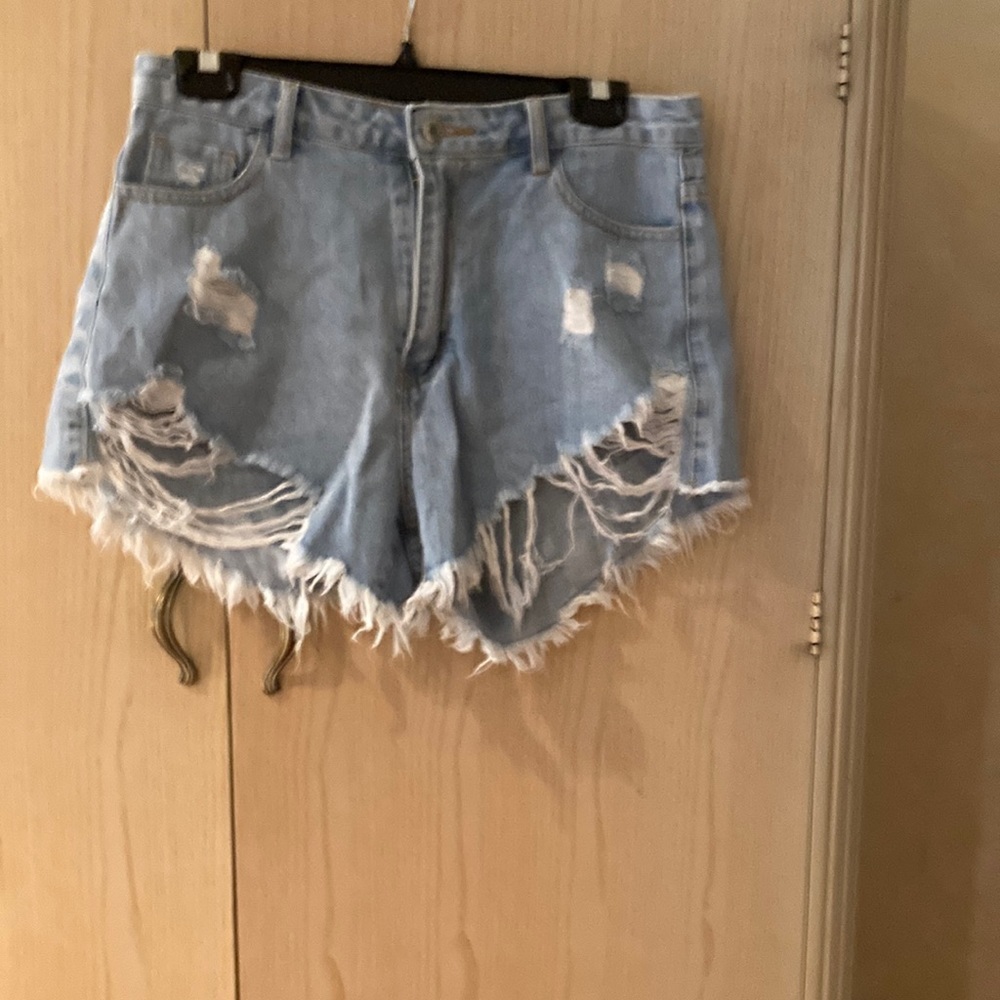 New large Distressed Jean Shorts